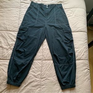 Wild Fable high waisted black cargo joggers sz L